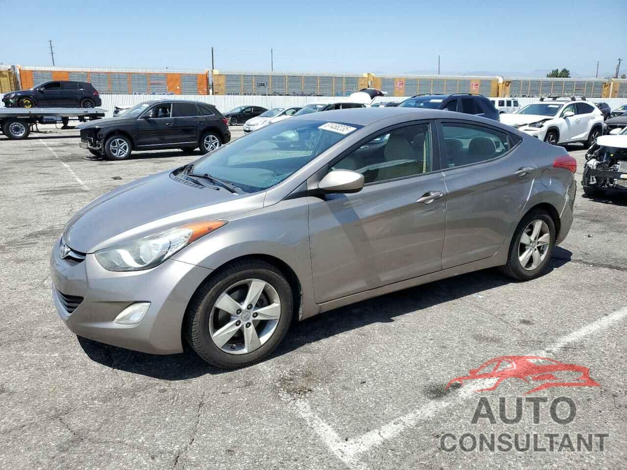 HYUNDAI ELANTRA 2012 - 5NPDH4AE7CH082344