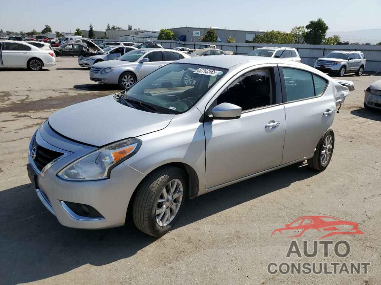 NISSAN VERSA 2018 - 3N1CN7AP7JL867518