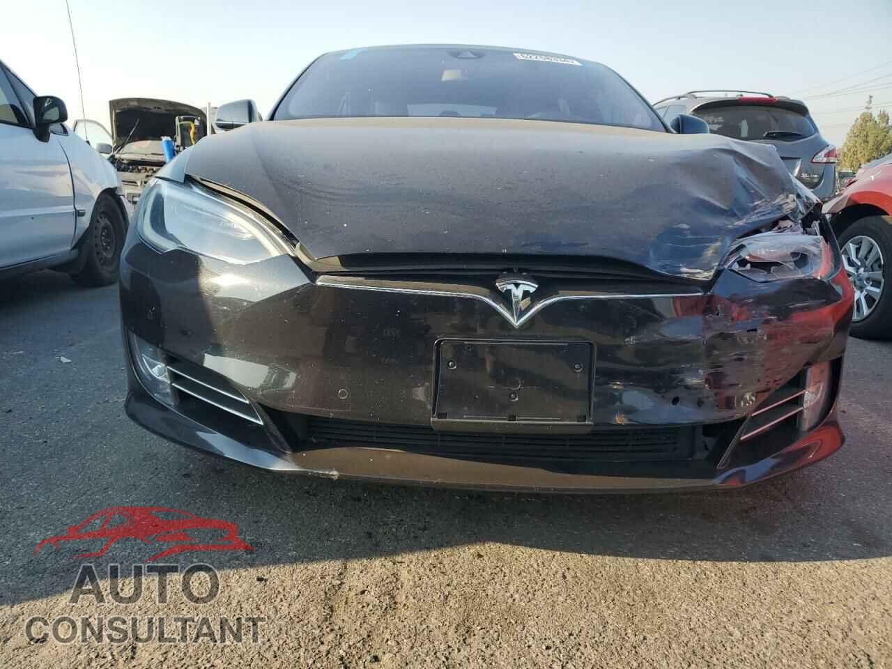 TESLA MODEL S 2016 - 5YJSA1E14GF156583