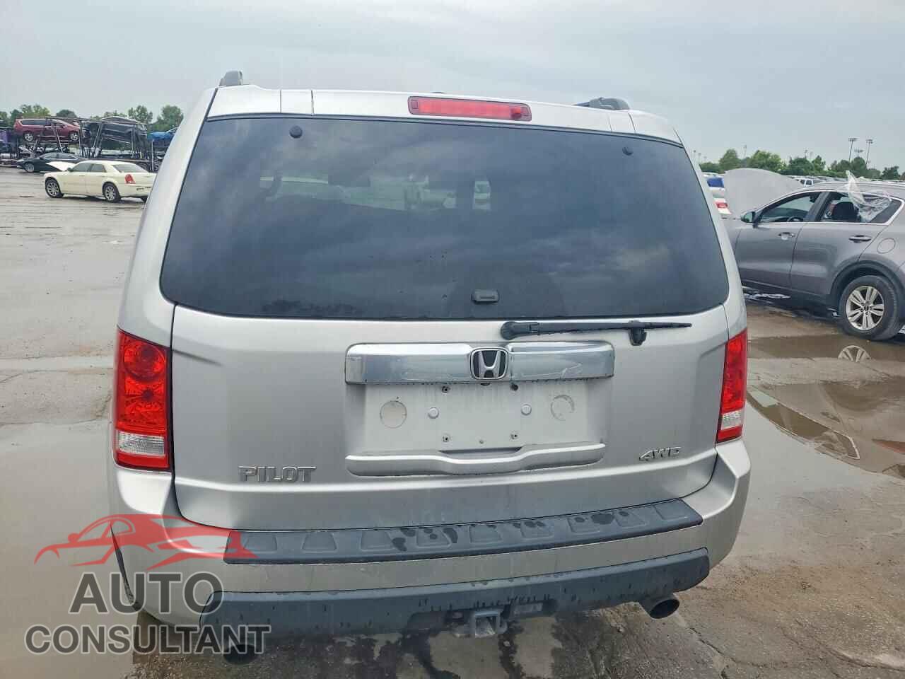 HONDA PILOT 2011 - 5FNYF4H5XBB041507