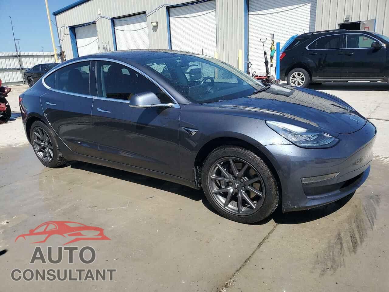 TESLA MODEL 3 2018 - 5YJ3E1EAXJF021480