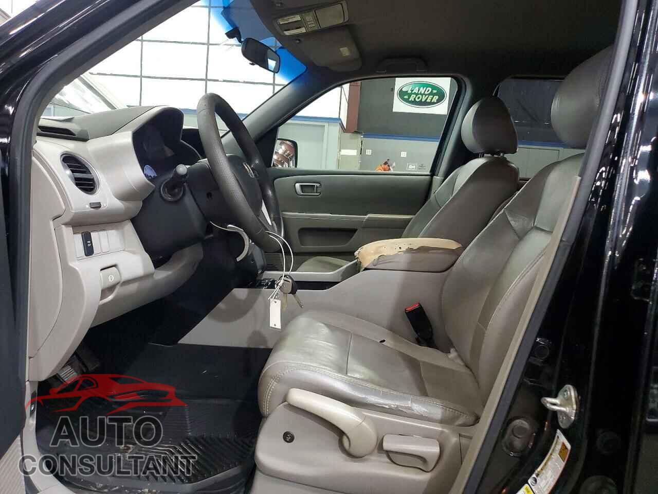 HONDA PILOT 2011 - 5FNYF4H25BB014446