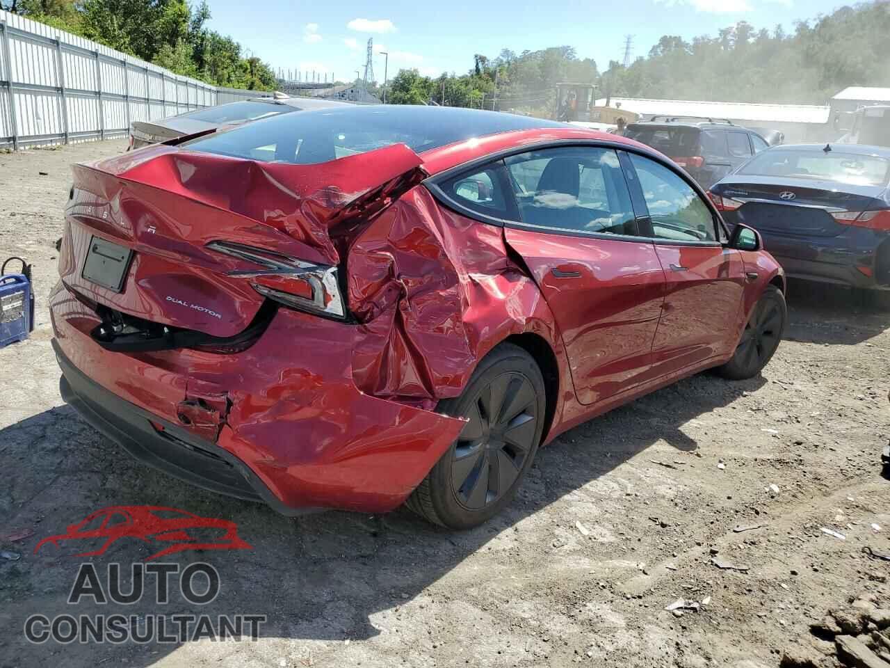 TESLA MODEL 3 2024 - 5YJ3E1EB9RF737761