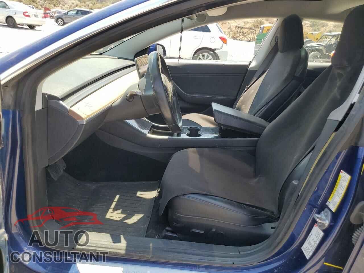 TESLA MODEL 3 2018 - 5YJ3E1EB7JF111520