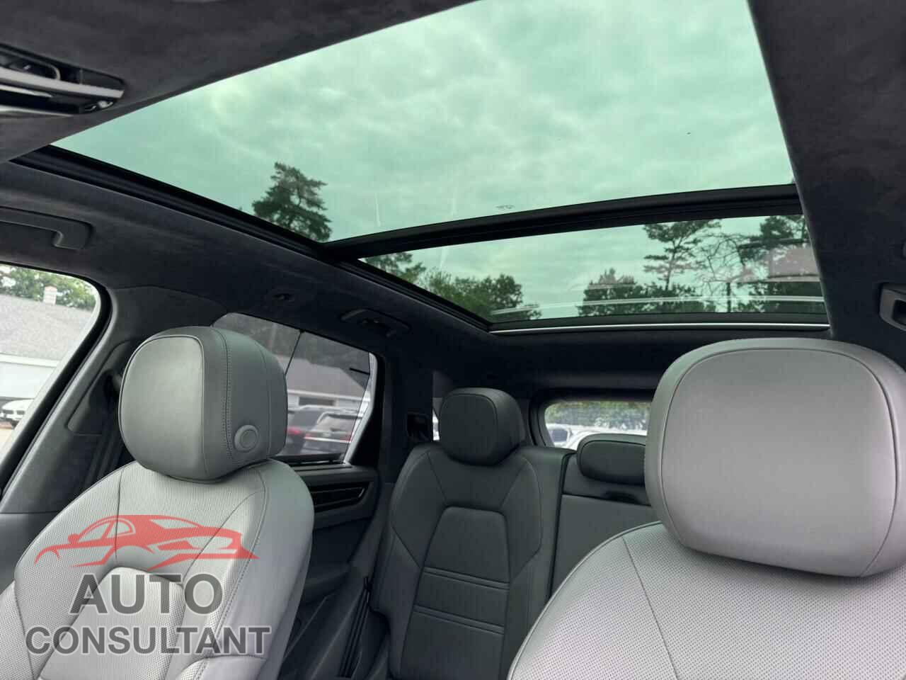 PORSCHE CAYENNE 2019 - WP1AF2AY9KDA80539