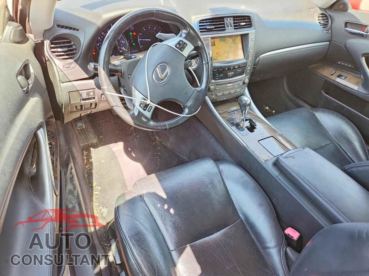 LEXUS IS 2011 - JTHFE2C22B2505208