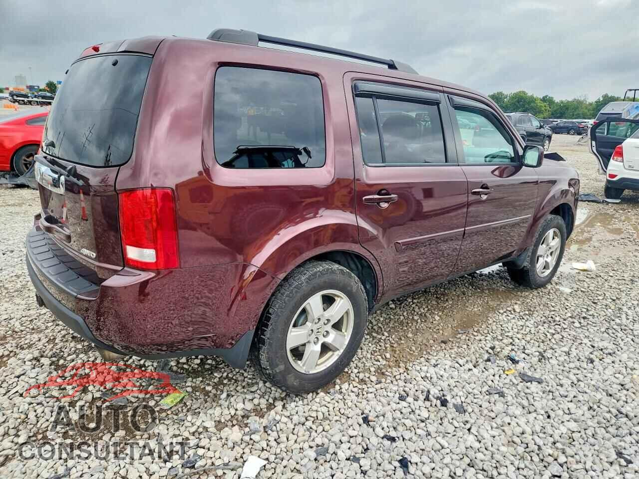 HONDA PILOT 2011 - 5FNYF4H6XBB098024