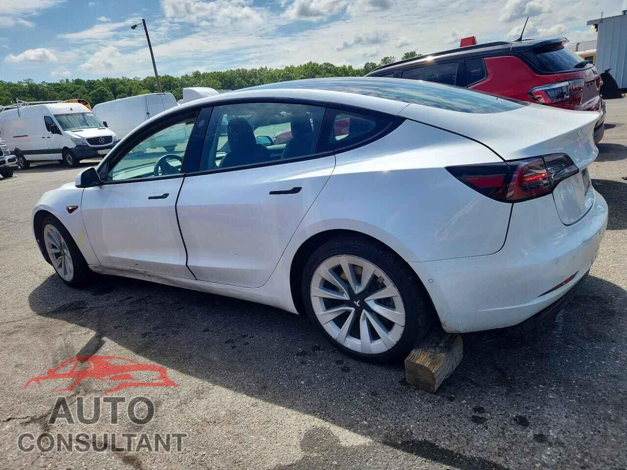 TESLA MODEL 3 2022 - 5YJ3E1EB5NF285804