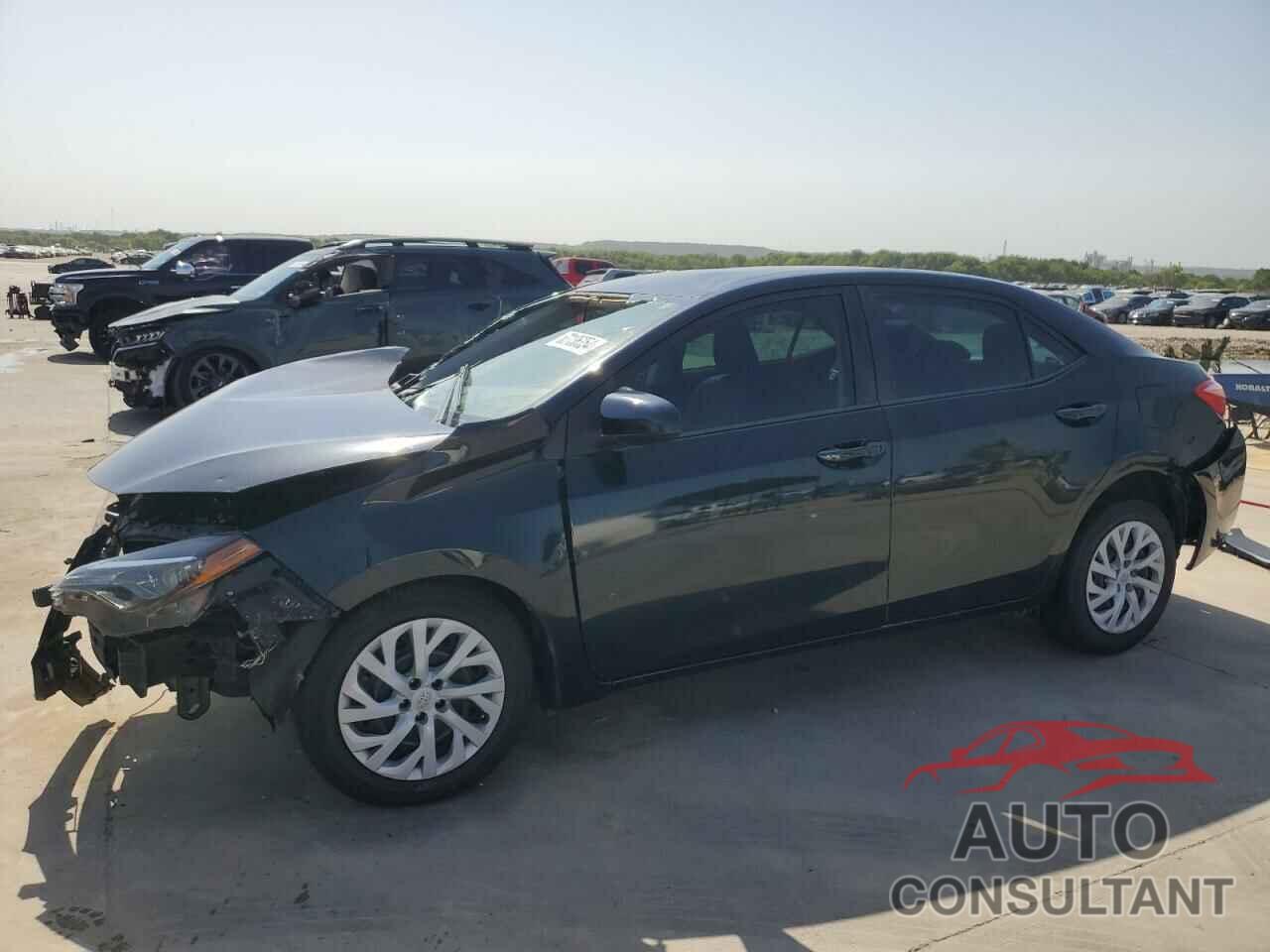 TOYOTA COROLLA 2019 - 5YFBURHE3KP881545