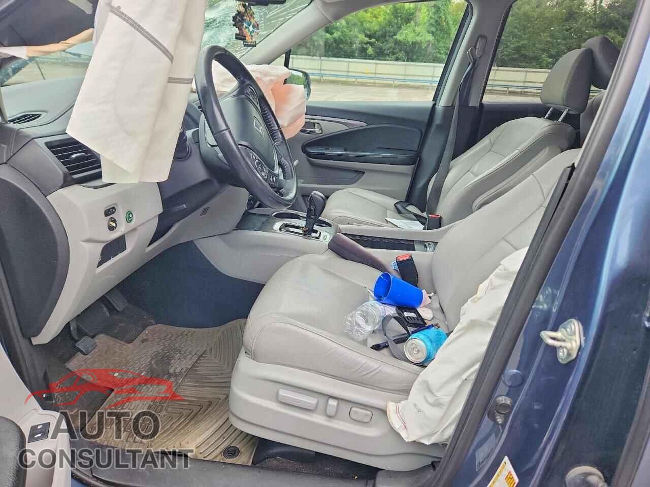 HONDA PILOT 2017 - 5FNYF6H53HB039697