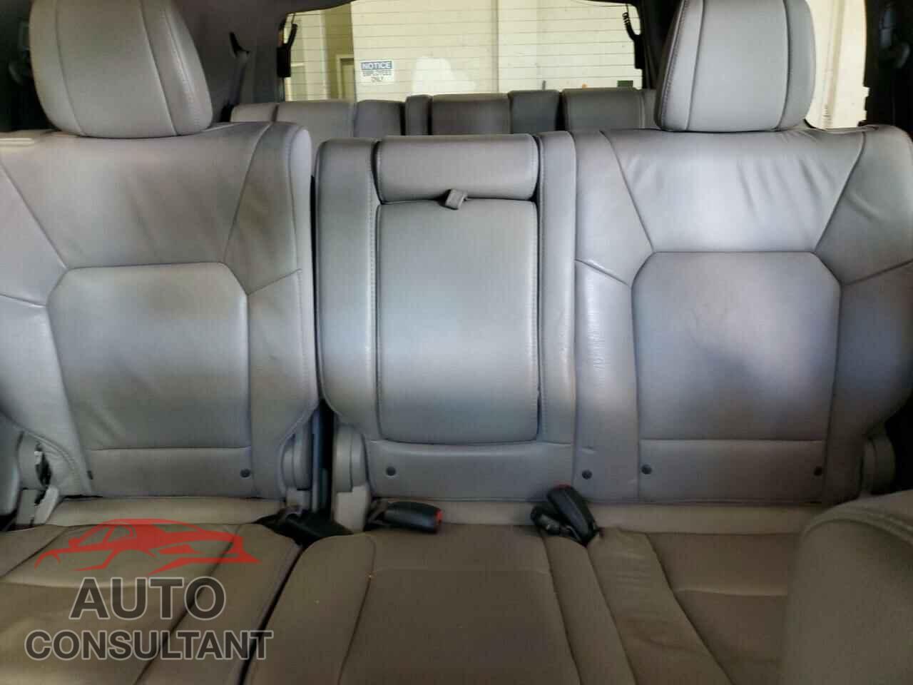 HONDA PILOT 2012 - 5FNYF4H61CB084532
