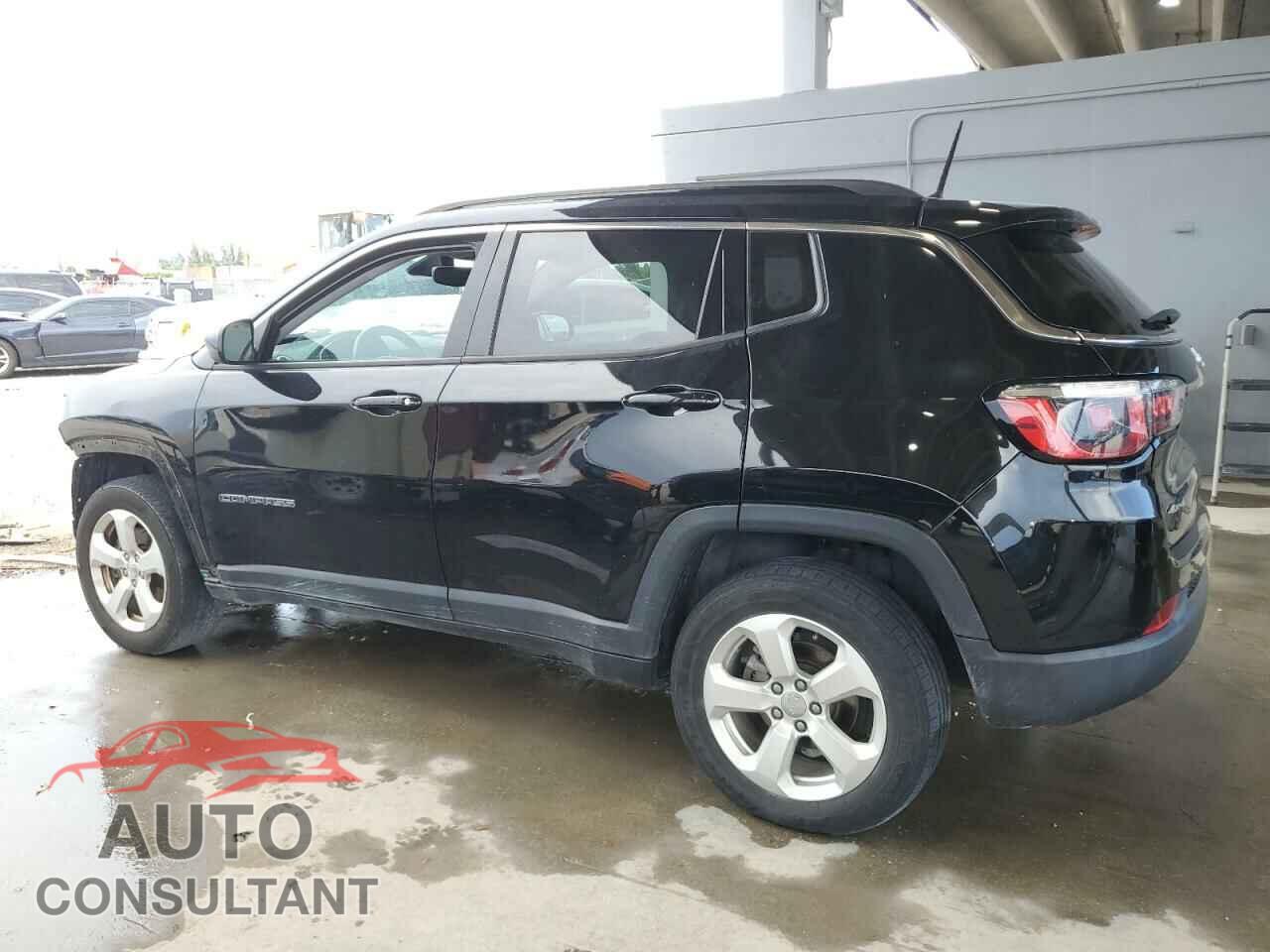 JEEP COMPASS 2018 - 3C4NJDBB3JT103975