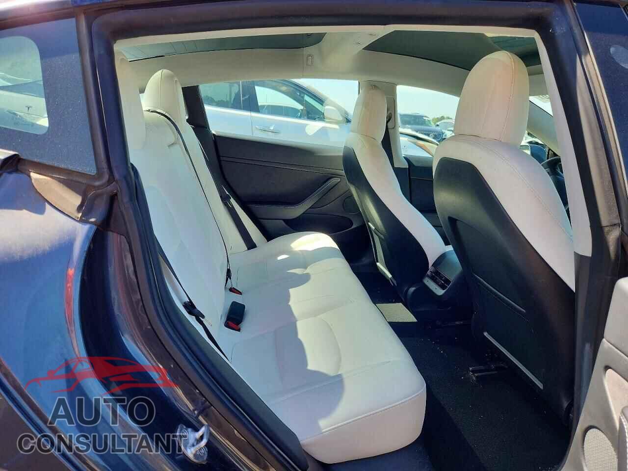 TESLA MODEL 3 2021 - 5YJ3E1EA2MF081564