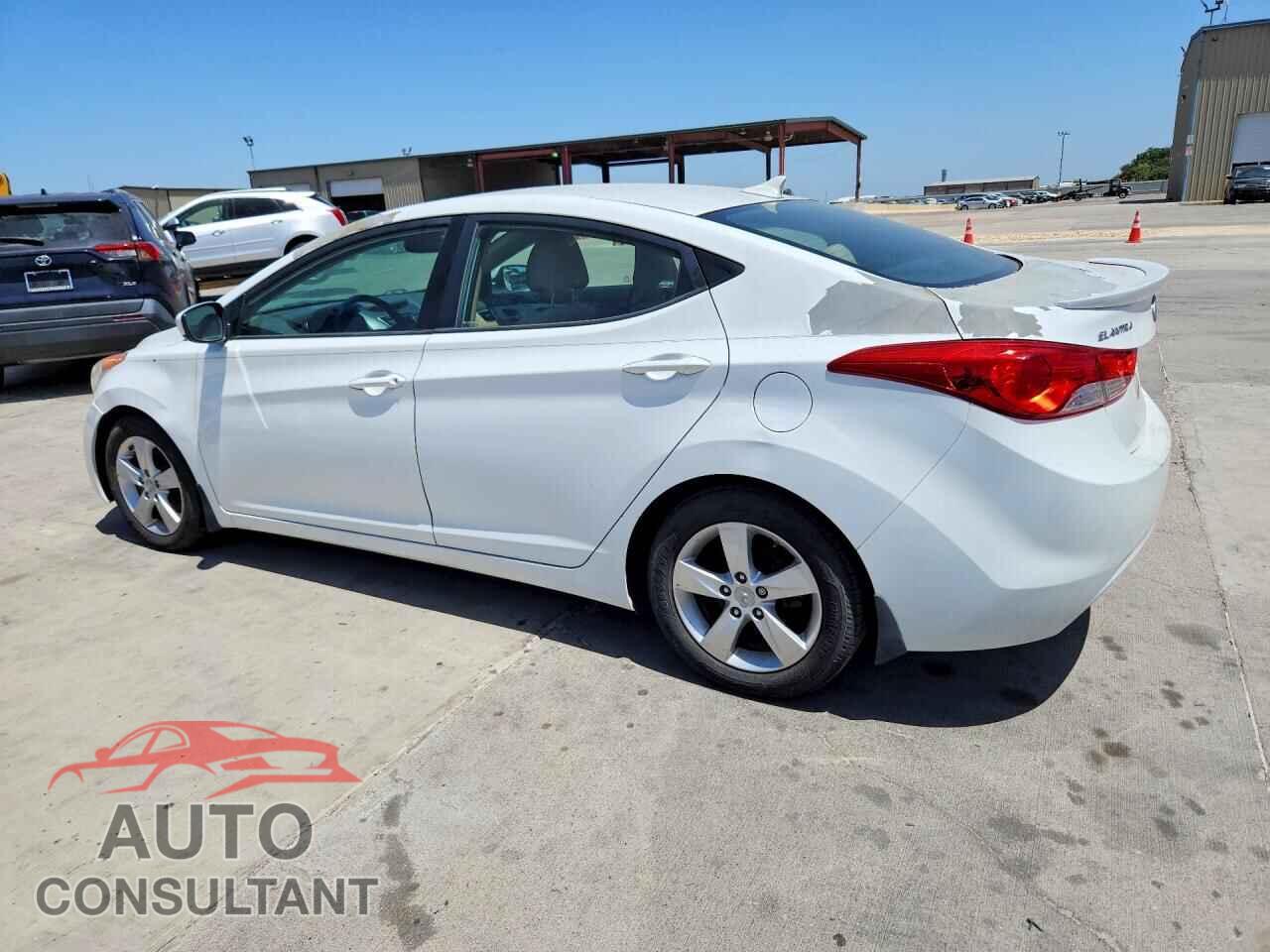 HYUNDAI ELANTRA 2013 - 5NPDH4AE3DH311359