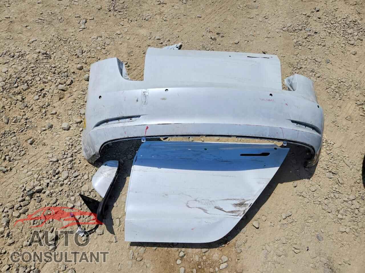 TESLA MODEL 3 2022 - 5YJ3E1EA3NF322209