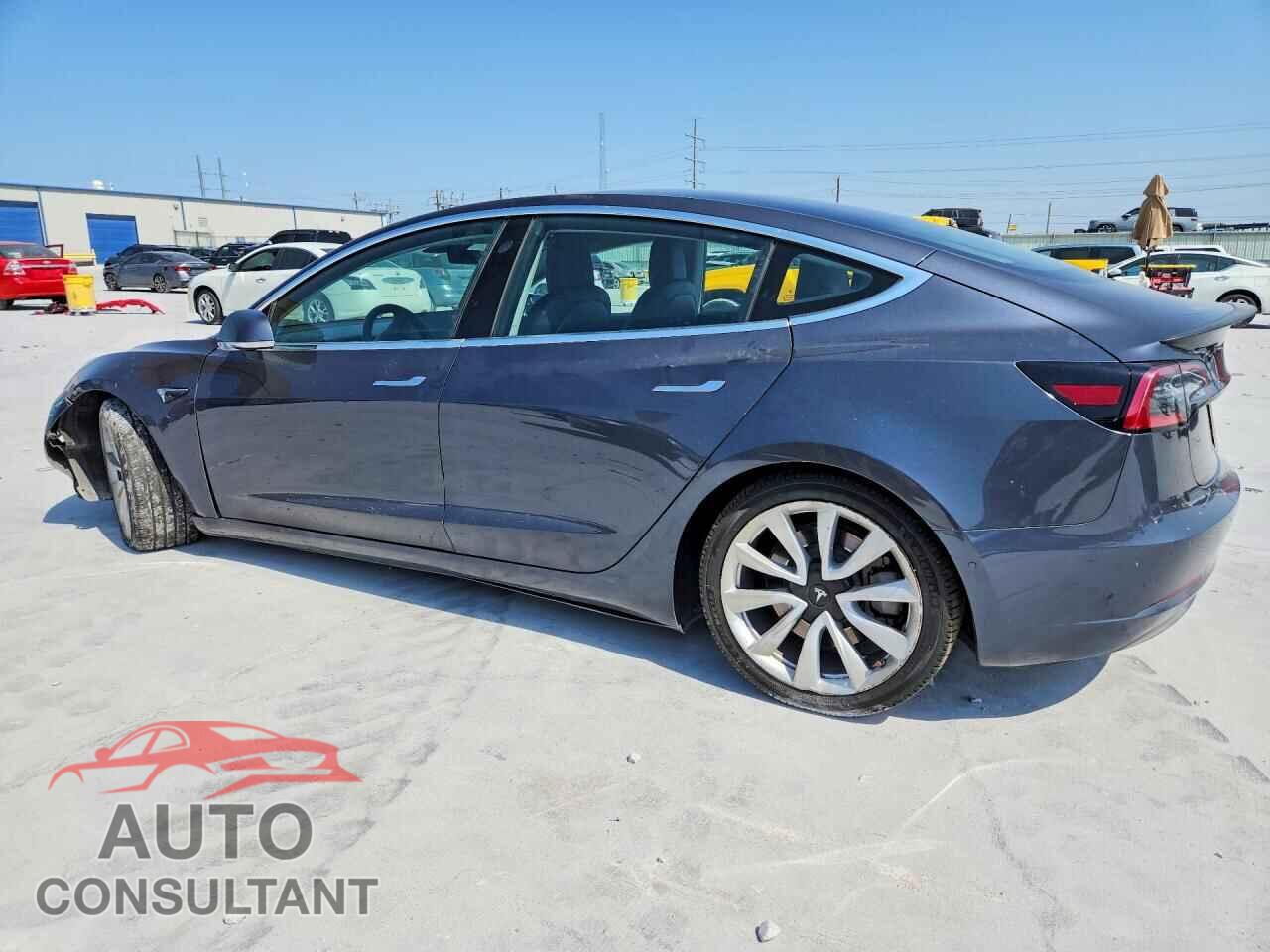 TESLA MODEL 3 2018 - 5YJ3E1EA5JF024013