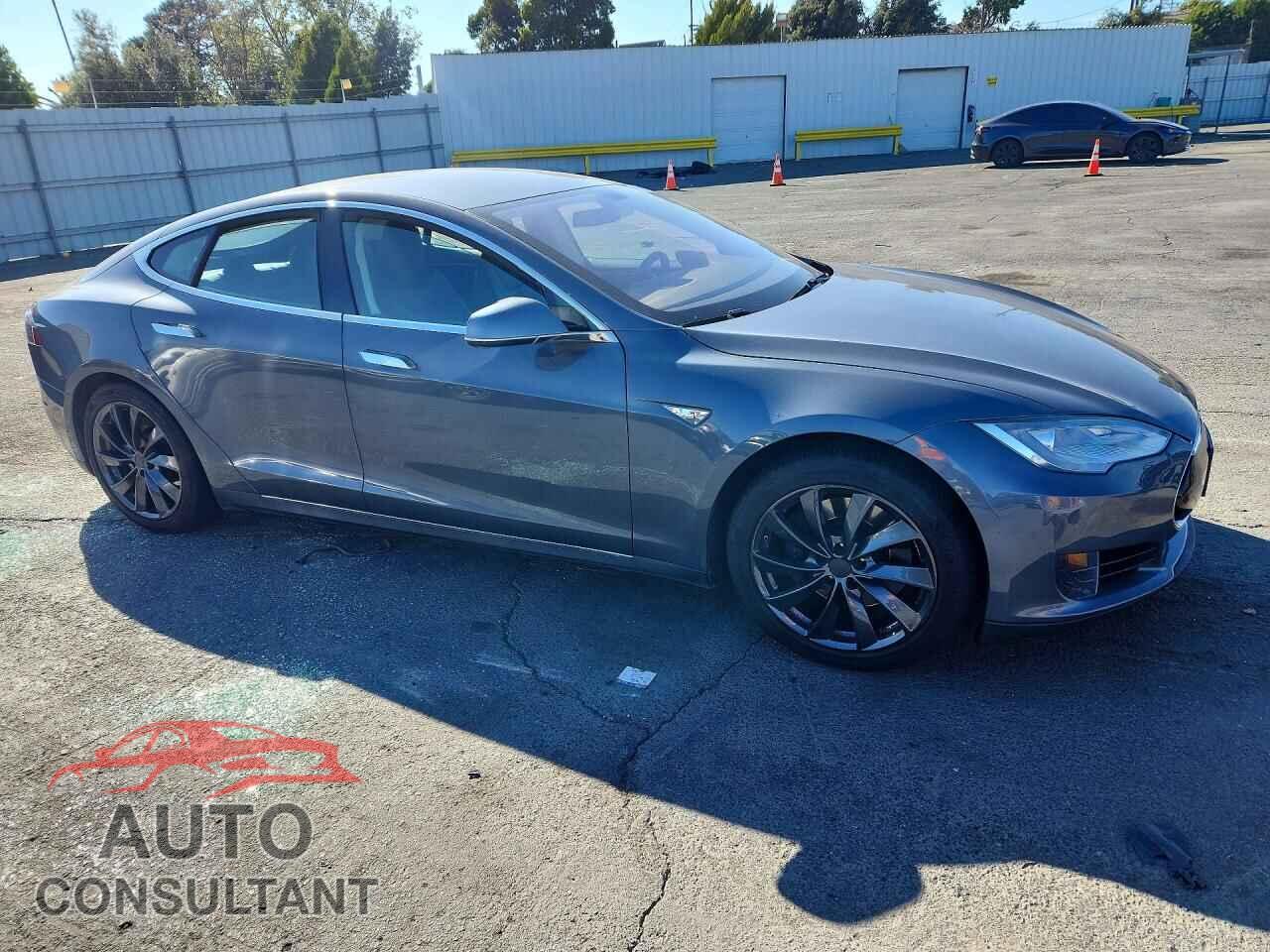 TESLA MODEL S 2013 - 5YJSA1CN4DFP05930