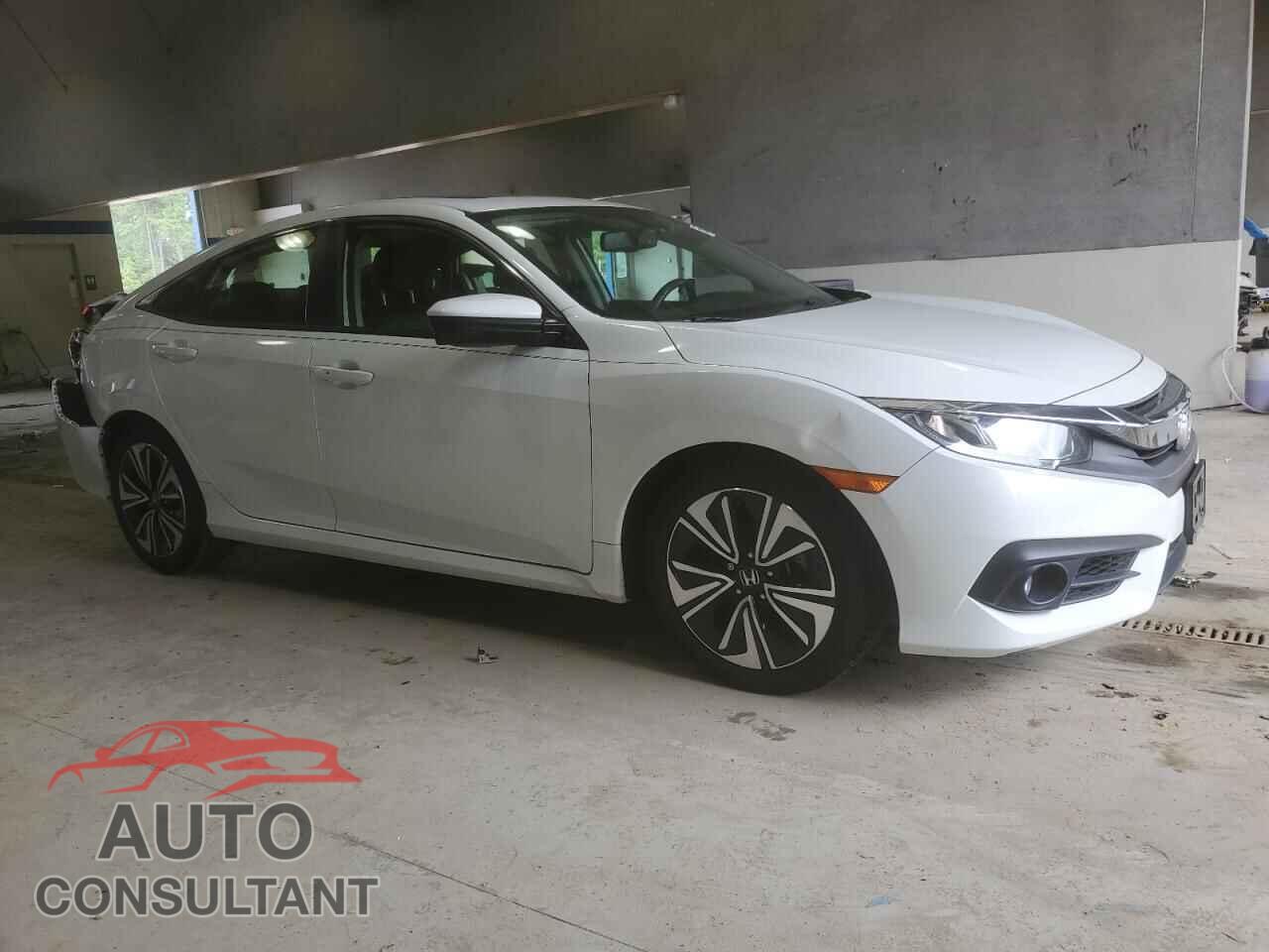HONDA CIVIC 2018 - JHMFC1F79JX026048