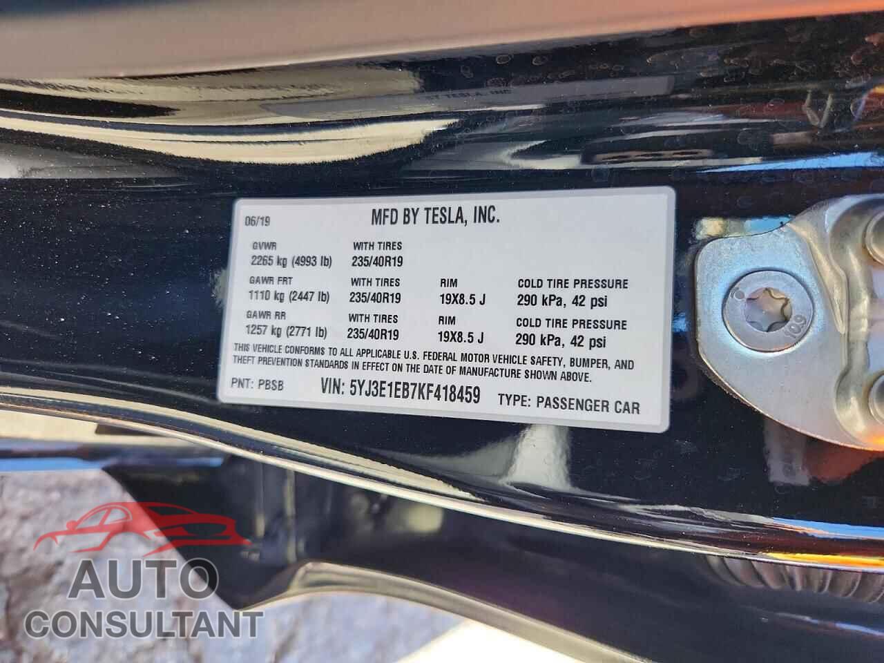 TESLA MODEL 3 2019 - 5YJ3E1EB7KF418459