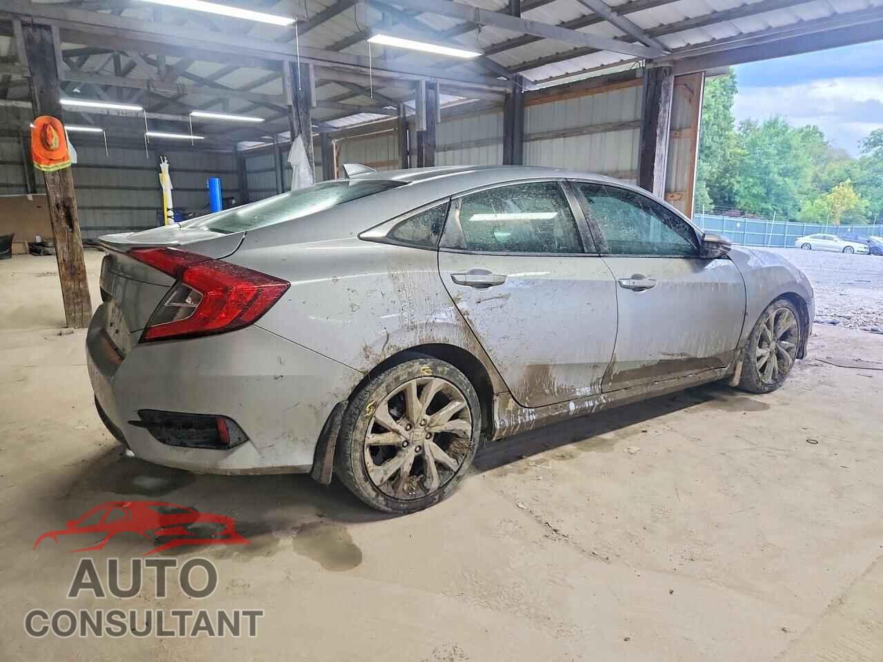 HONDA CIVIC 2017 - 19XFC2F78HE073248