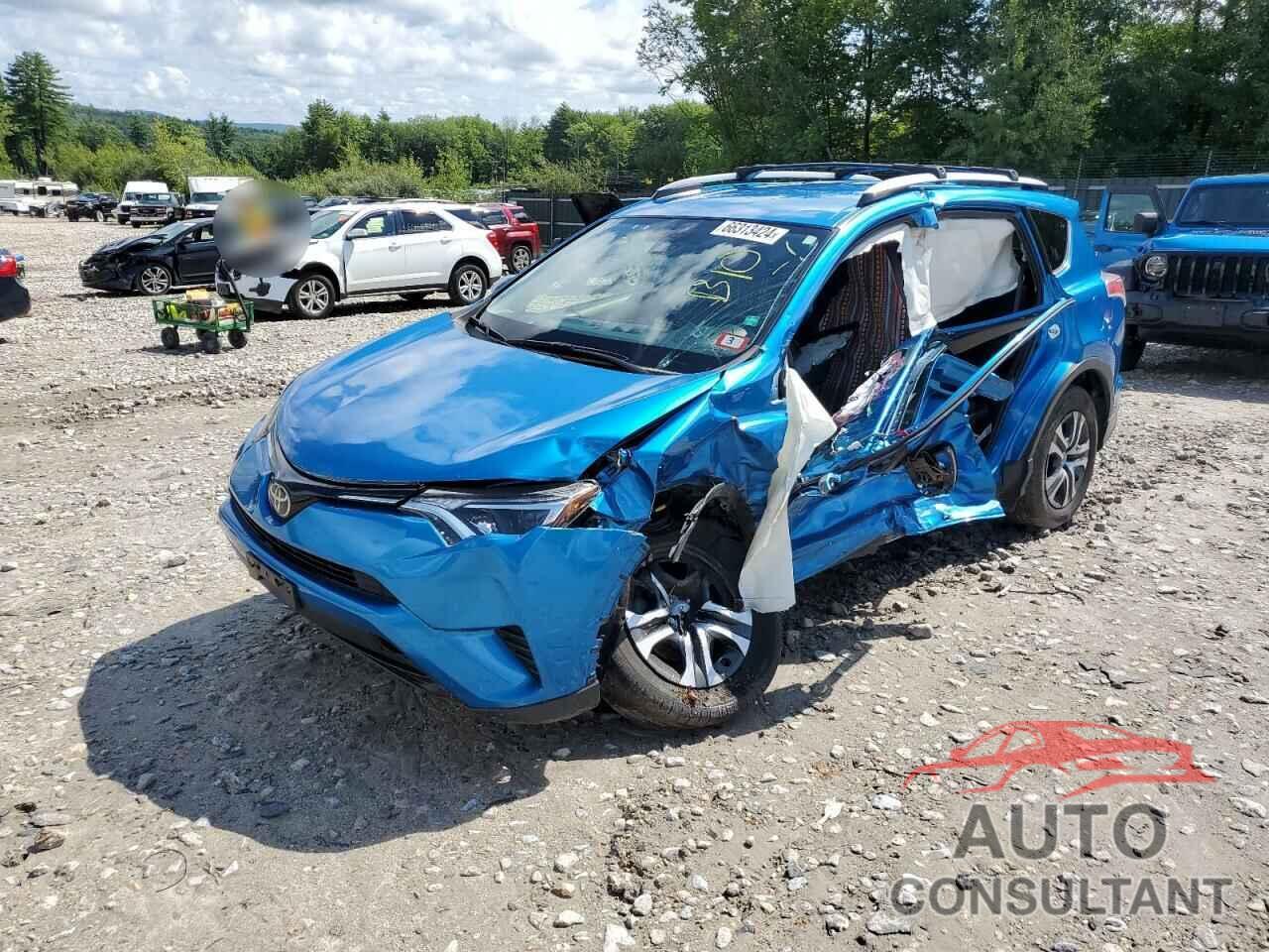 TOYOTA RAV4 2017 - JTMBFREV6HJ134338