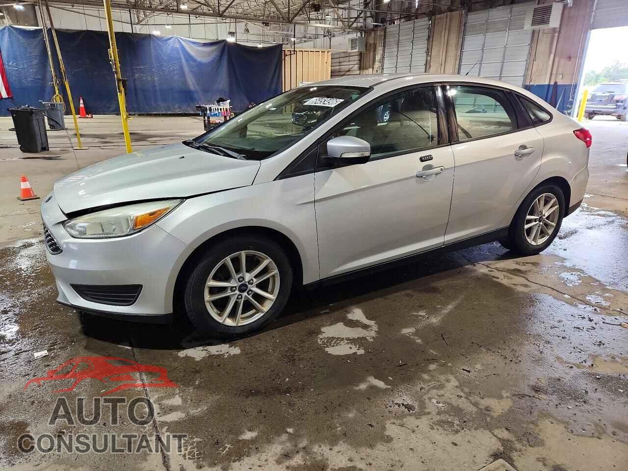 FORD FOCUS 2015 - 1FADP3F2XFL205104