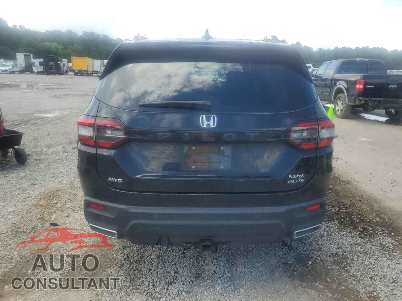 HONDA PILOT 2023 - 5FNYG1H88PB048632