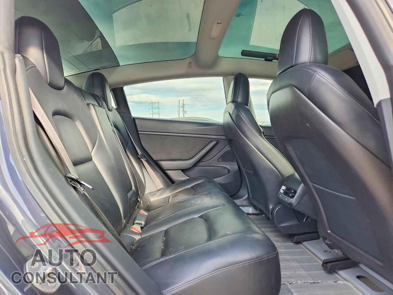 TESLA MODEL 3 2020 - 5YJ3E1EB2LF710764