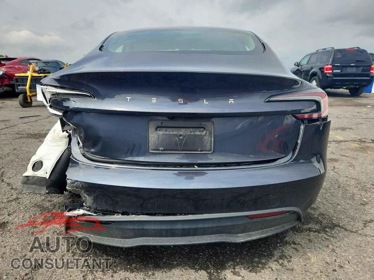 TESLA MODEL 3 2024 - 5YJ3E1EA2RF770737