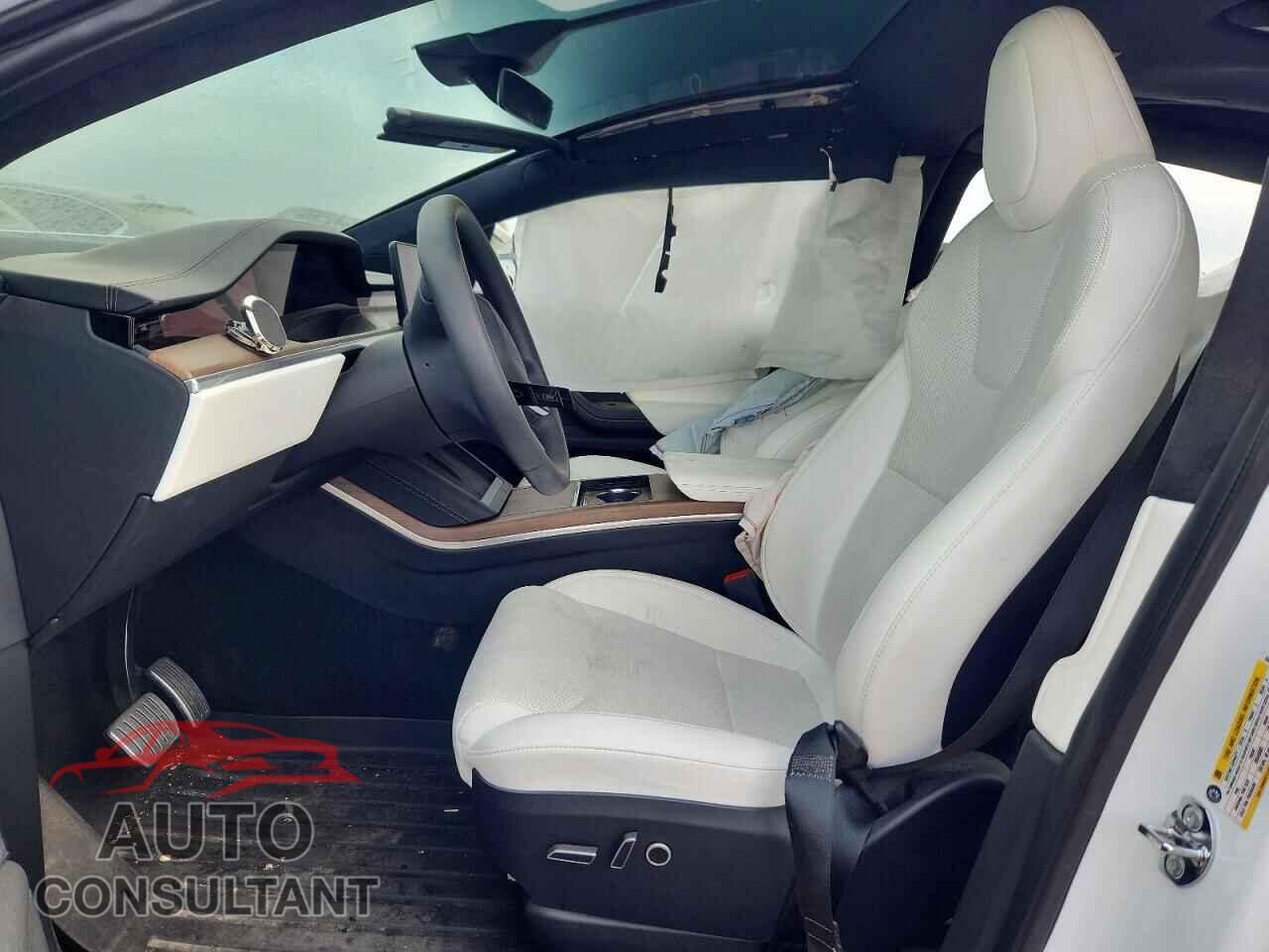 TESLA MODEL X 2023 - 7SAXCBE55PF376178