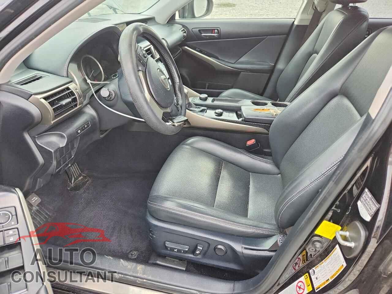 LEXUS IS 2014 - JTHBF1D28E5010230