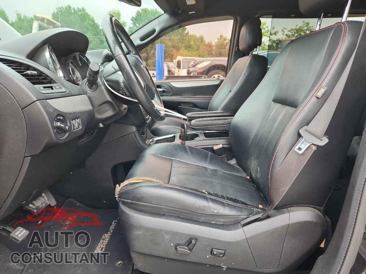 DODGE CARAVAN 2015 - 2C4RDGEG1FR641876