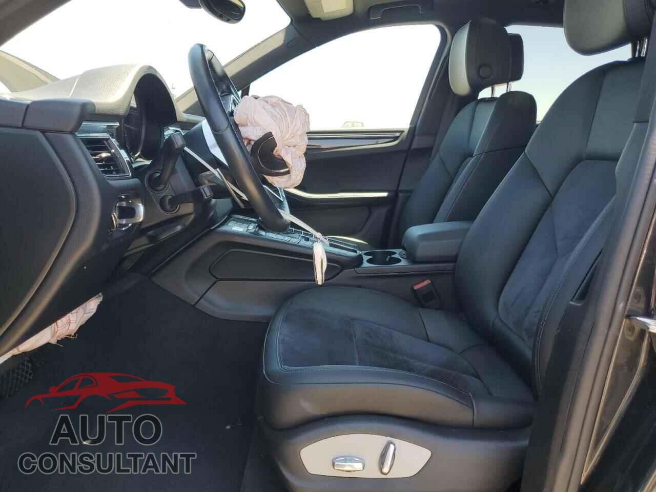PORSCHE MACAN 2018 - WP1AA2A59JLB09143