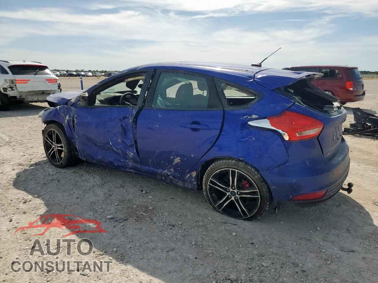 FORD FOCUS 2015 - 1FADP3L9XFL260024