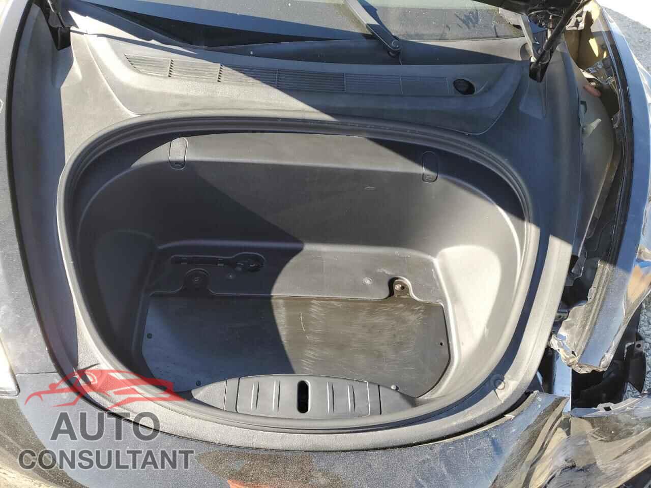 TESLA MODEL 3 2019 - 5YJ3E1EA2KF306868