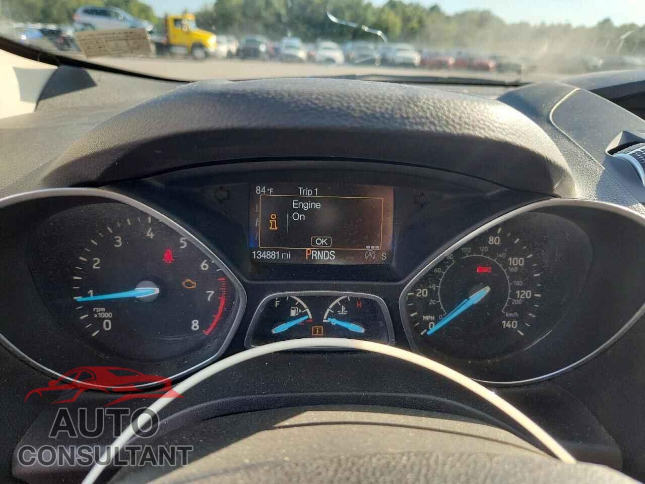 FORD ESCAPE 2017 - 1FMCU9GD5HUD99261