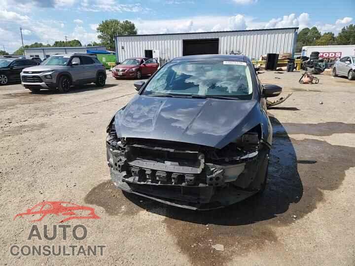 FORD FOCUS 2016 - 1FADP3F22GL374549