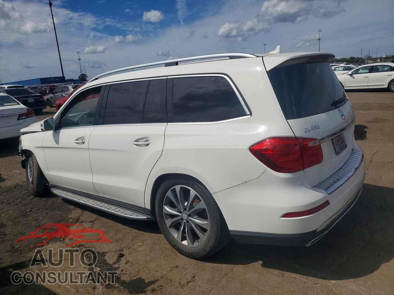 MERCEDES-BENZ GL-CLASS 2015 - 4JGDF6EE0FA489022
