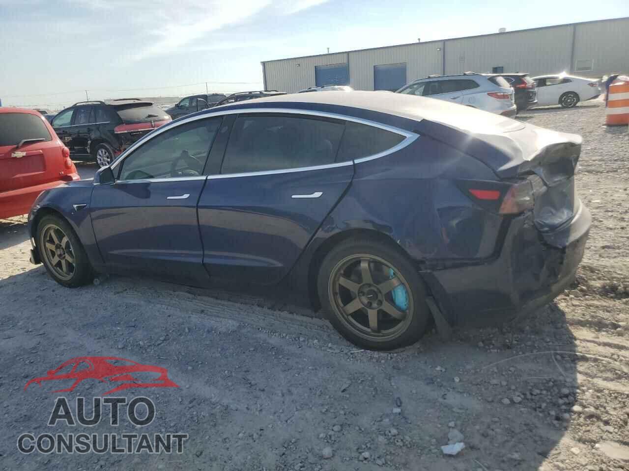 TESLA MODEL 3 2019 - 5YJ3E1EA7KF299206