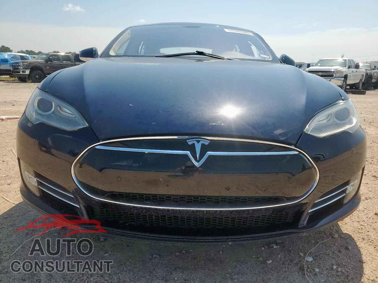TESLA MODEL S 2013 - 5YJSA1CGXDFP23527