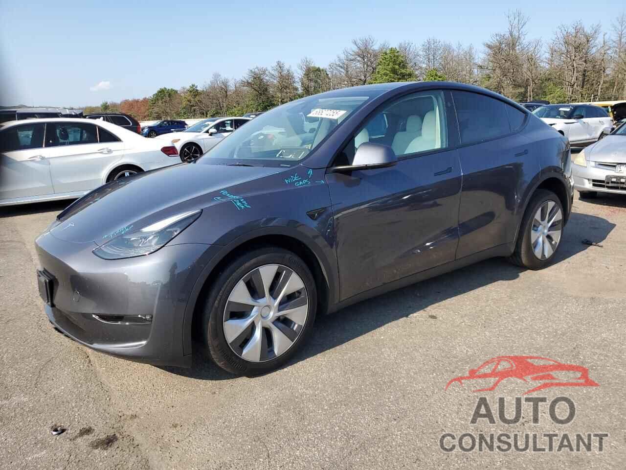 TESLA MODEL Y 2023 - 7SAYGAEE2PF854088