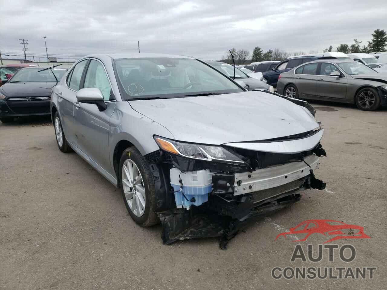TOYOTA CAMRY 2021 - 4T1C11AK4MU516016