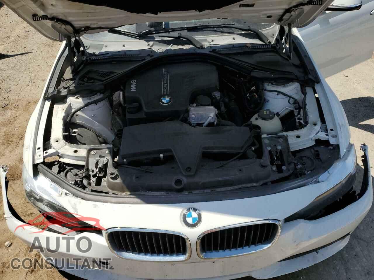 BMW 3 SERIES 2016 - WBA8E5G51GNU20010