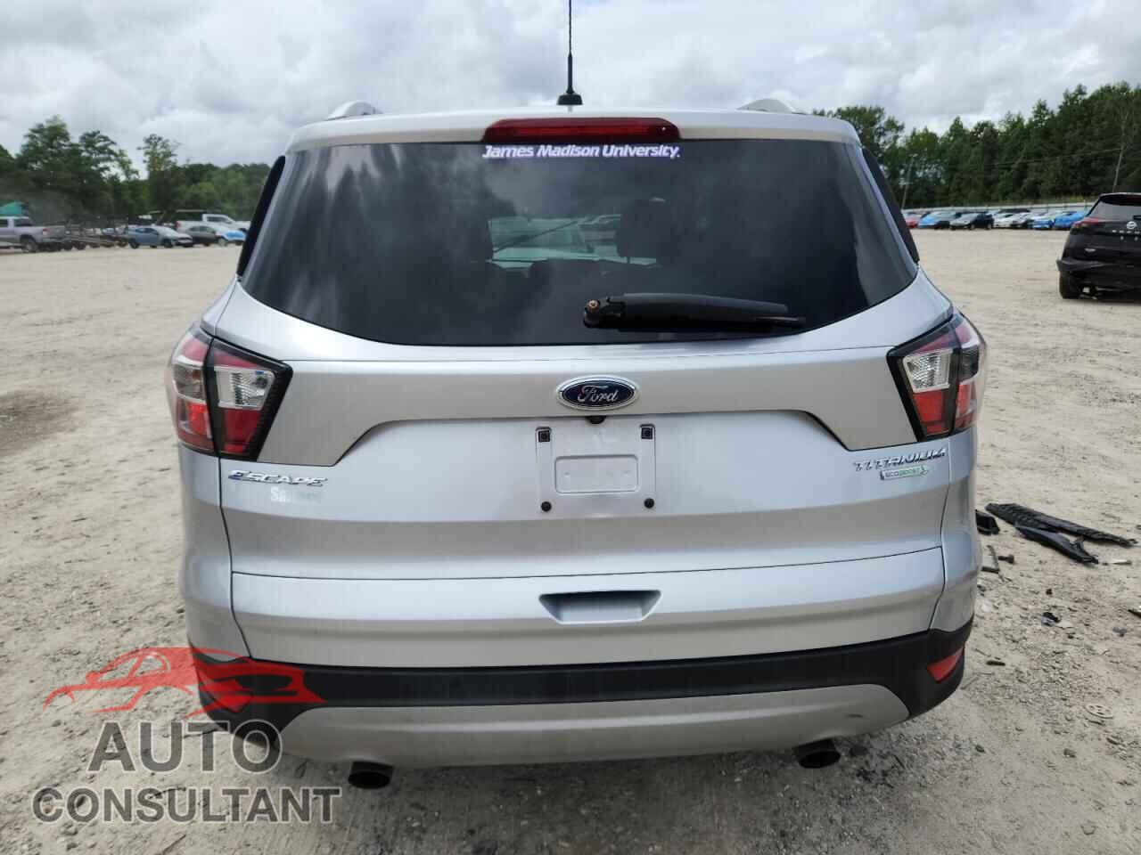 FORD ESCAPE 2017 - 1FMCU0JD2HUD23940