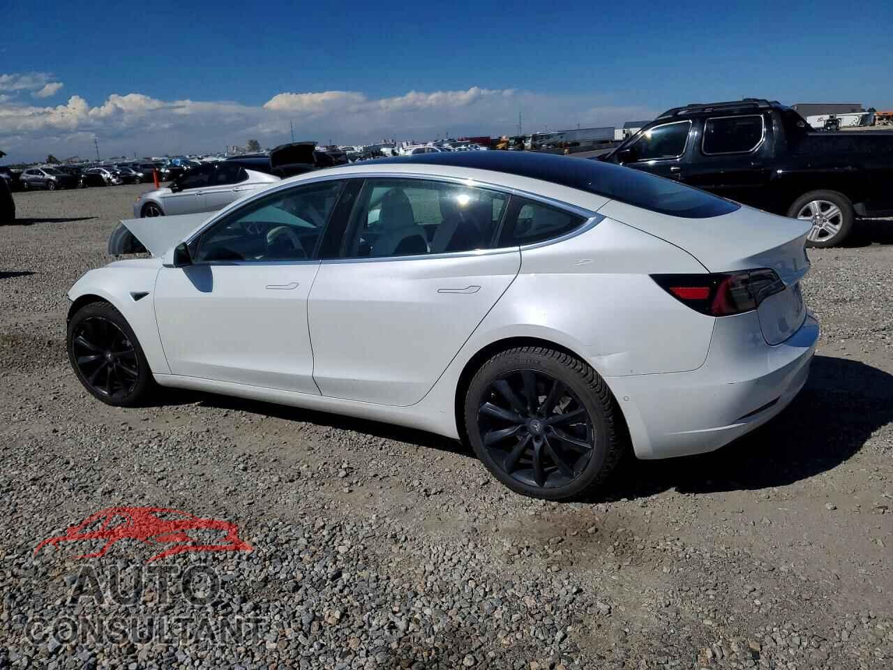 TESLA MODEL 3 2018 - 5YJ3E1EB7JF134716