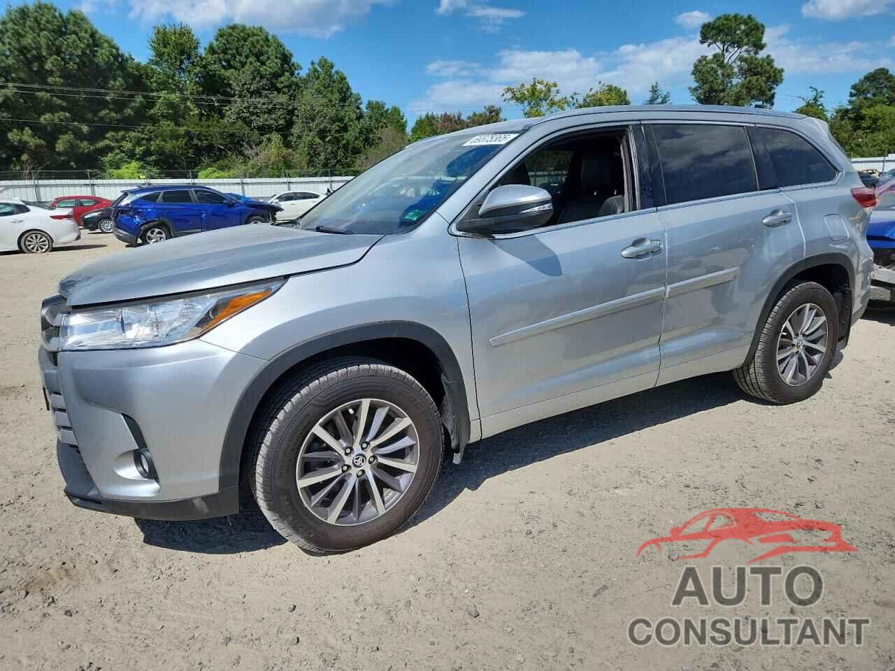 TOYOTA HIGHLANDER 2017 - 5TDJZRFH6HS449557