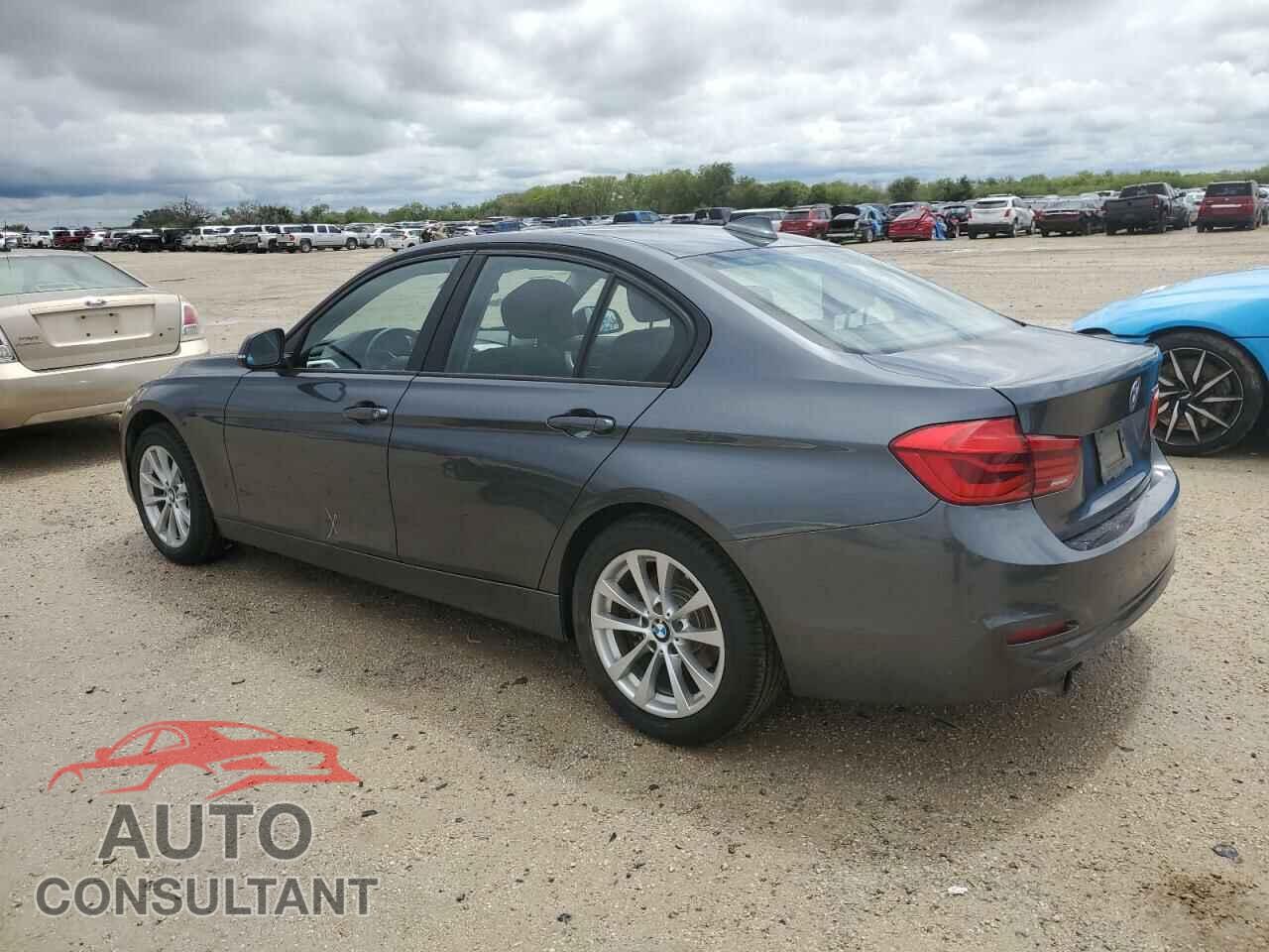 BMW 3 SERIES 2017 - WBA8E1G39HNU16005