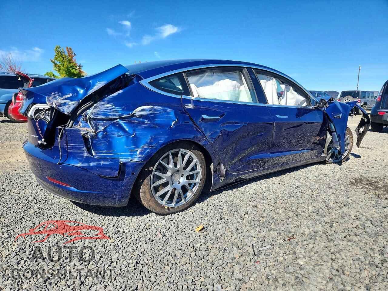 TESLA MODEL 3 2018 - 5YJ3E1EB7JF096470
