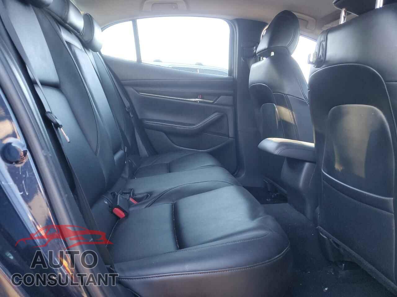 MAZDA 3 2019 - JM1BPBAM3K1116632