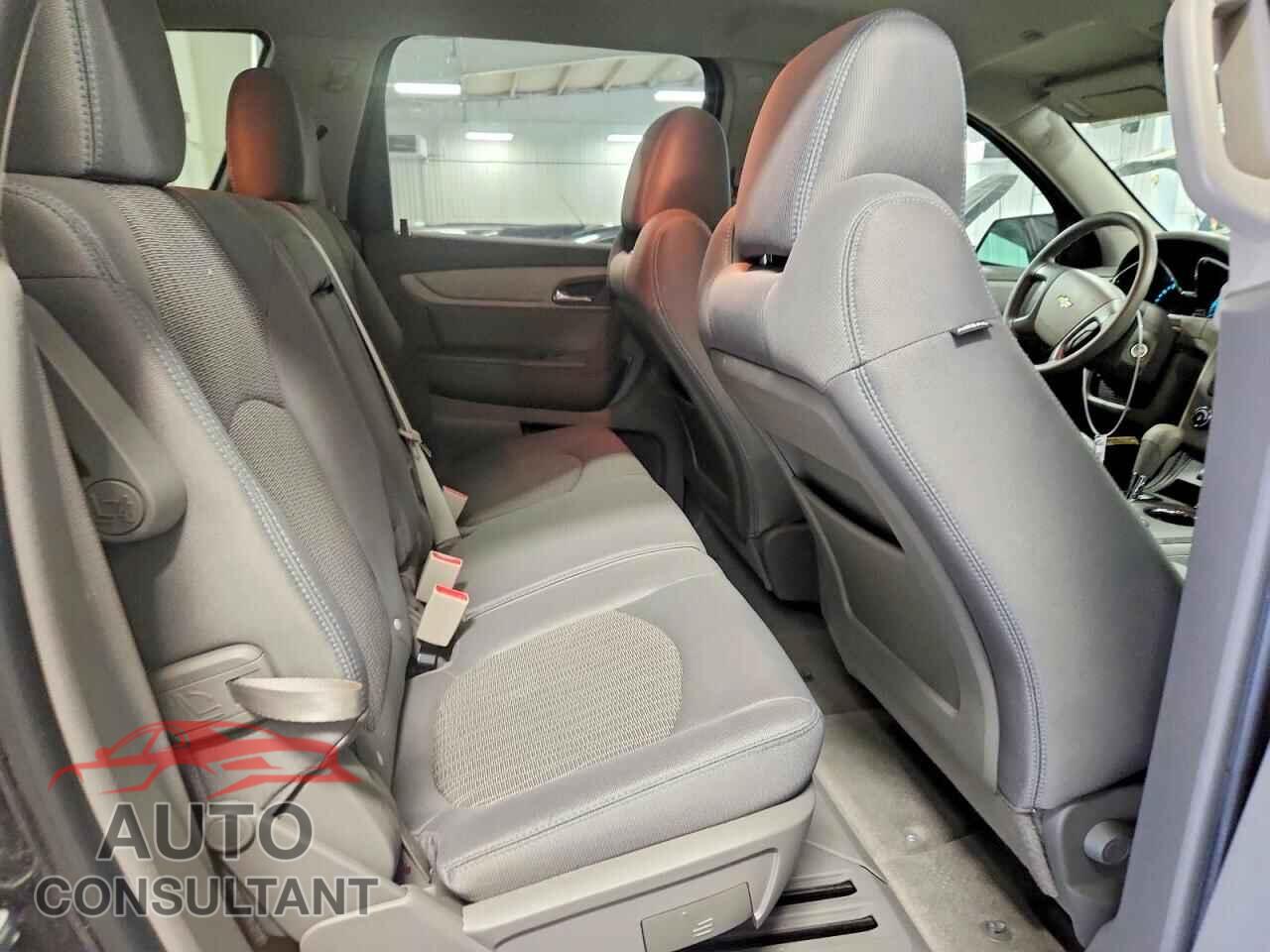 CHEVROLET TRAVERSE 2017 - 1GNKRFED8HJ276128